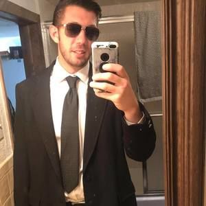 Meet your Posher, Ethan